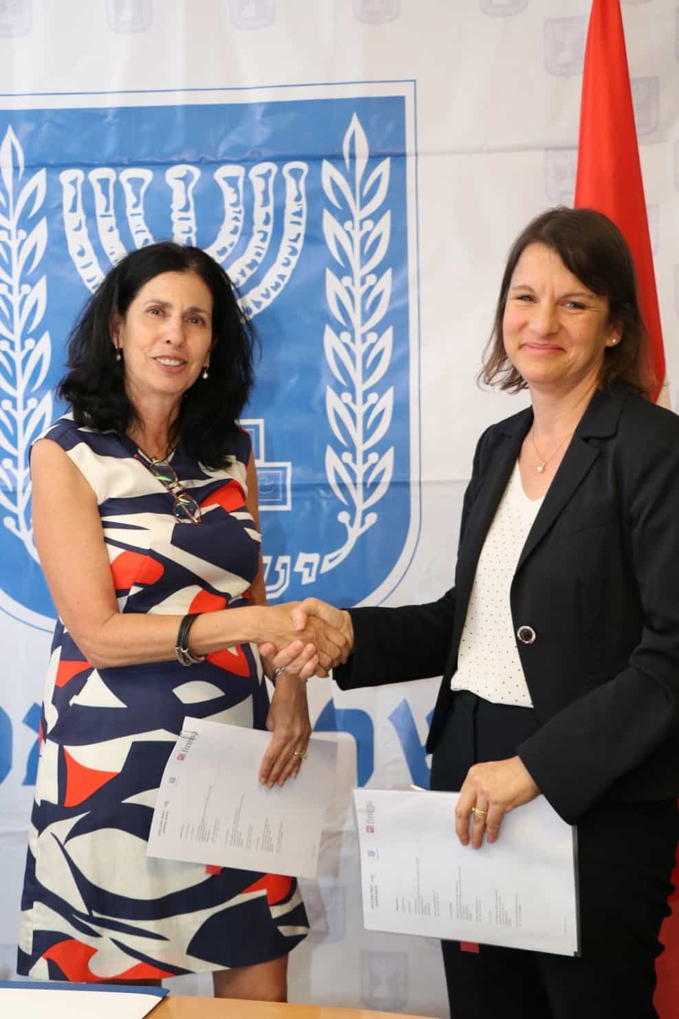 הממונה על שוק ההון דורית סלינגר ומקבילתה // באדיבות דוברות האוצר