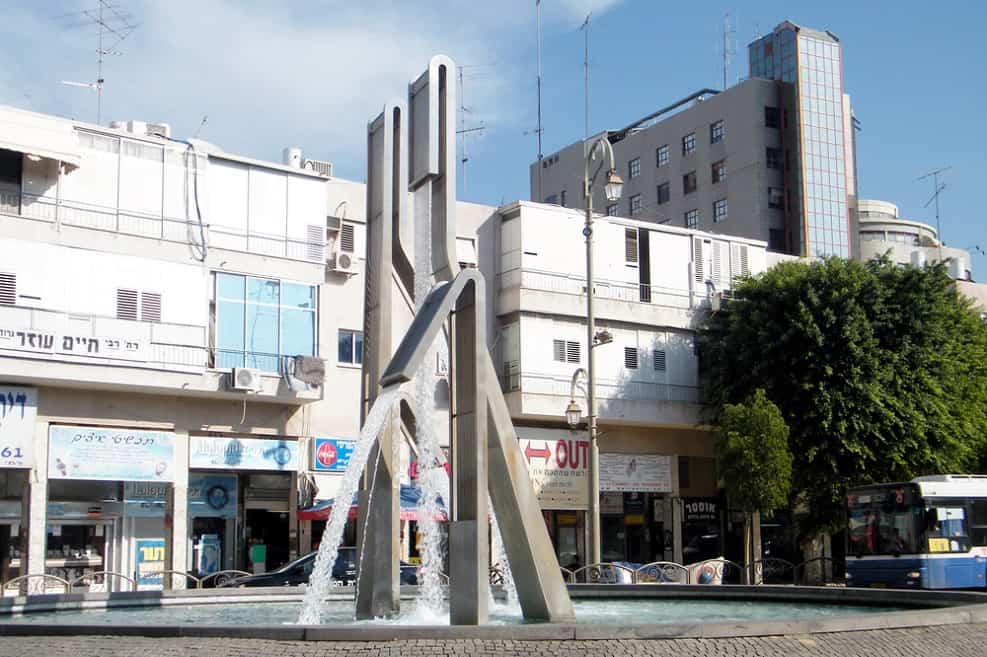 תמ"א 38 בפתח-תקווה // depositphotos