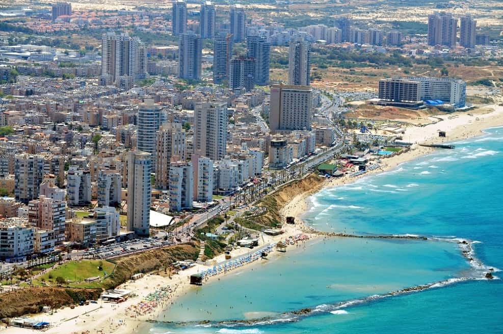 תמ"א 38 בבת ים | עיריית בת ים תשיב מיליון שקלים לחברי קבוצת רכישה // depositphotos