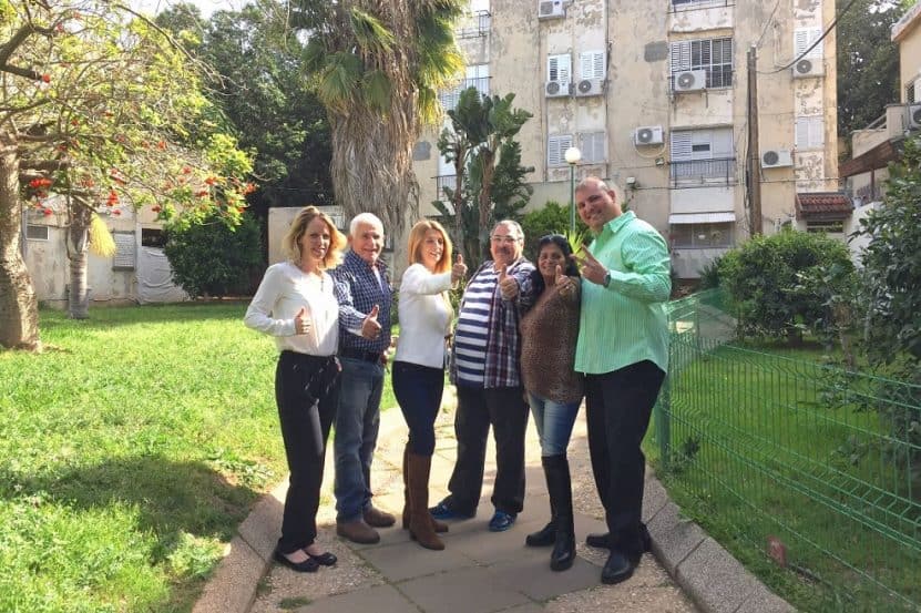 דיירי מתחם פינוי בינוי - נווה ישראל הרצליה // צילום: עזרא לוי
