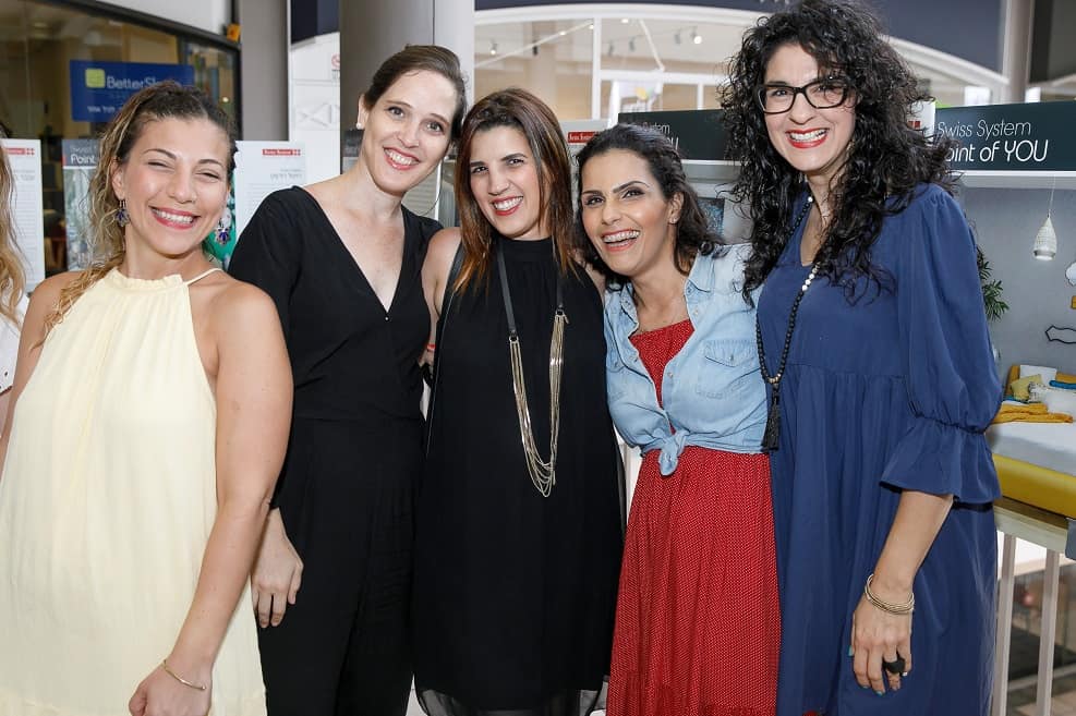 מימין- רויטל רודצקי, יעל סויסה, טלי זרחיה אברמוביץ, עדי קדמי, שרי מנור גרינשטיין, צילום דימה יופה