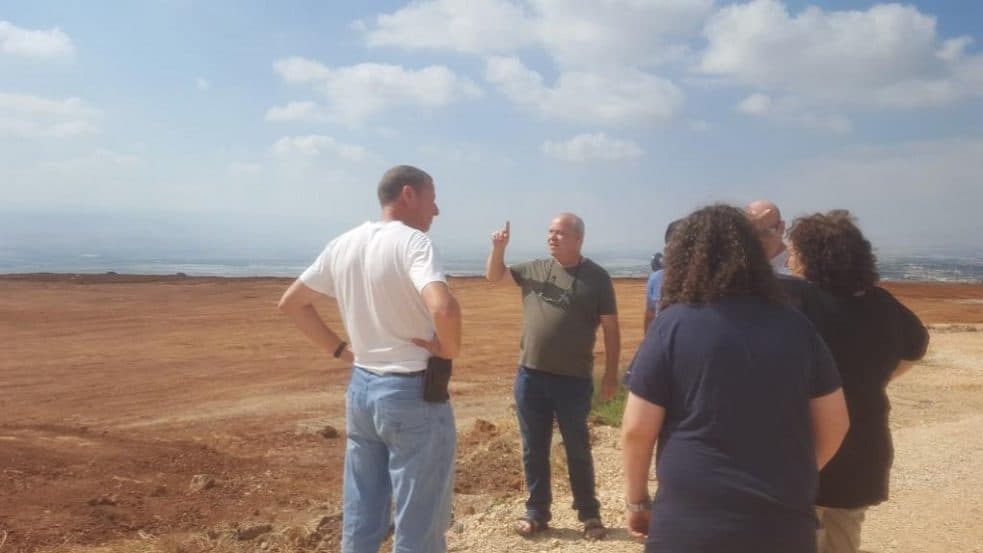 סמי הרשקו מעתיק מפעל נגרות לייצור מרחבי למידה הפועל כיום בכדורי // דוברות עיריית בית שאן