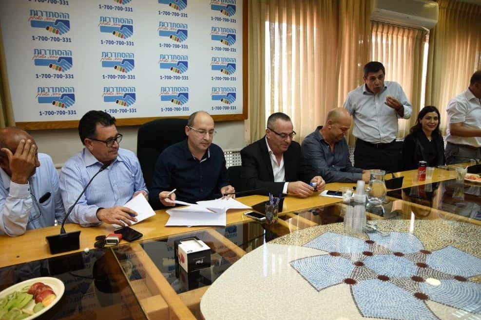 חתימת הסכם חדש - הסתדרות והתאחדות בוני הארץ // באדיבות דוברות ההסתדרות