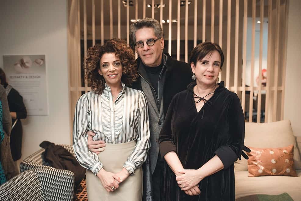 מימין נורית קורקט, יוסי פרידמן, לימור שטרית, צלם אורי קרני
