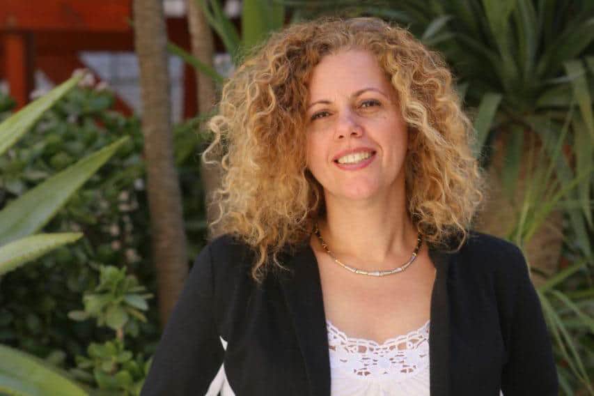 סתונית שמואלי // צילום ששון תירם, באדיבות דוברות משרד הבינוי והשיכון