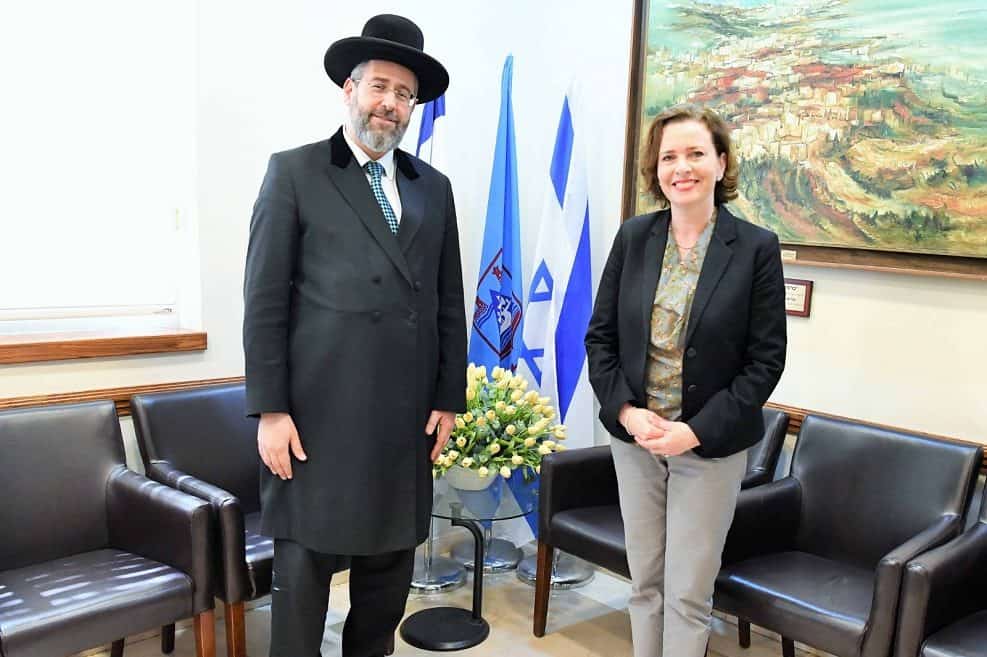 הרב לאו ועינת קליש // צילום: ראובן כהן דוברות עיריית חיפה