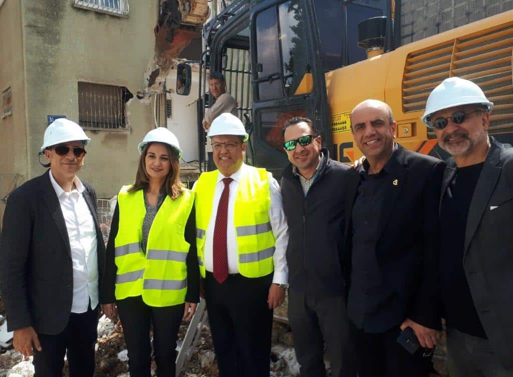 מימין - אורי בר שישת, עופר איובי, יואל אבן, משה ליאון, יפעת שאשא-ביטון ויוסי אטון // צילום: נעמי זידמן