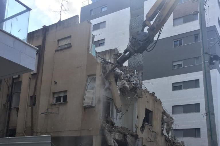 הריסת פרויקט הבנים 17 רמת גן של חברת משהב // באדיבות חברת משהב