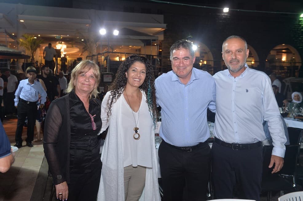 אלון רחמיאן, ראול סרוגו, דגנית נהרי, זואל טל // קובי אוחנה
