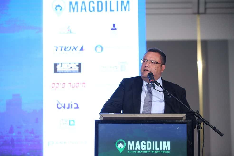 ראראש עיריית ירושלים משה לאון // דרור סיתהכלש עיריית ירושלים משה לאון בכנס מגדילים // צילום: דרור סיתהכל