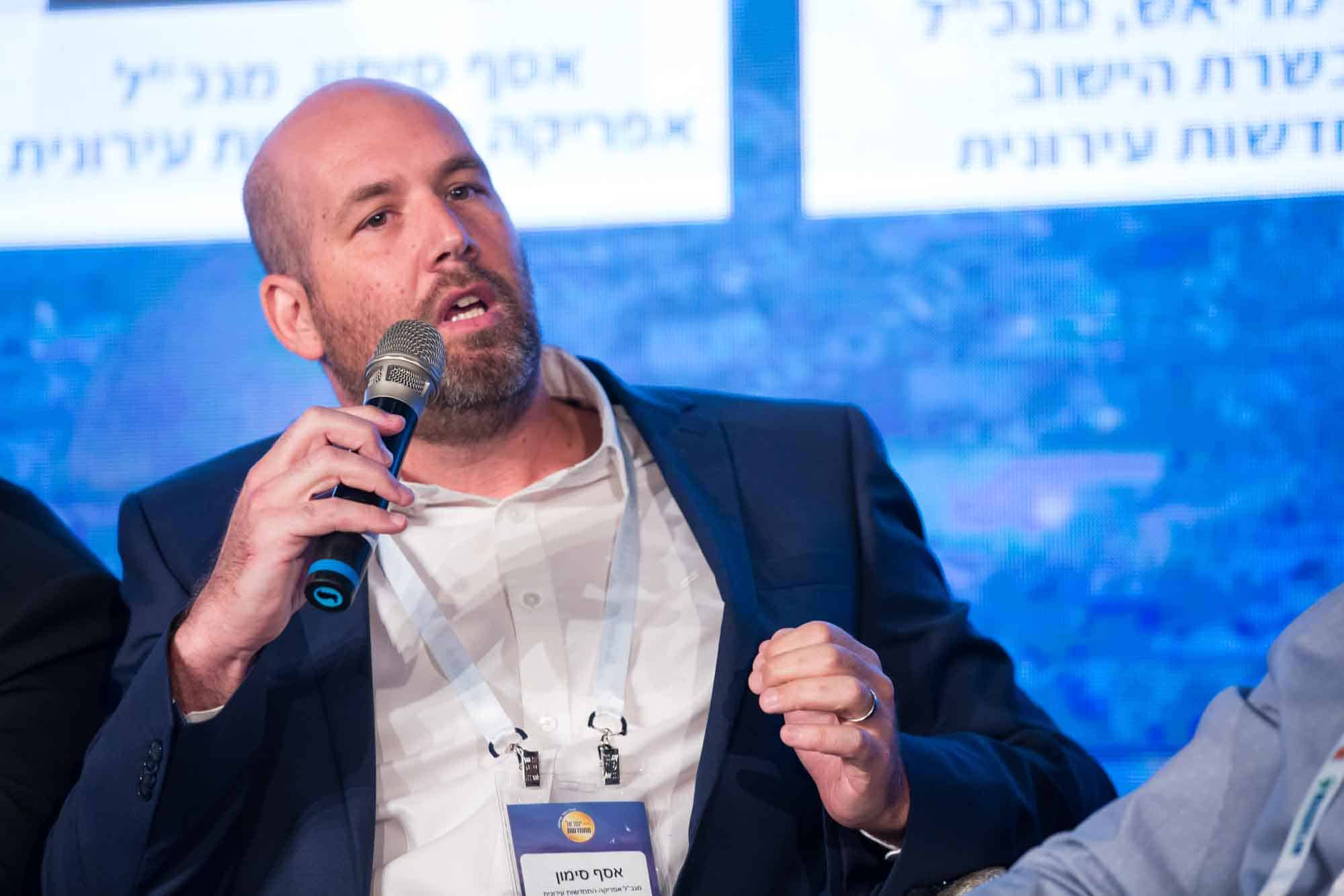 אסף סימון // צילום: דרור סיתהכל