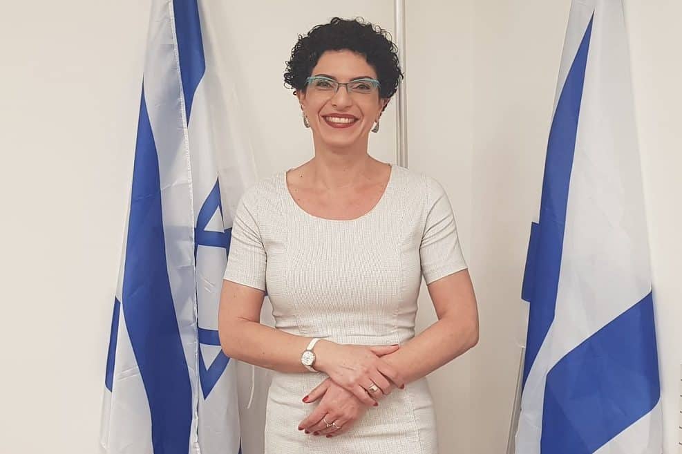 עינת גנון // יחצ