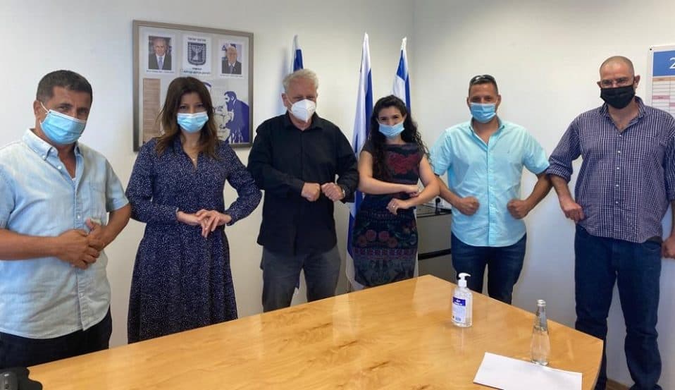 שיתוף פעולה של המשרד לחיזוק וקידום קהילתי והתאחדות קבלני השיפוצים בישראל צילום דוברות המשרד לחיזוק וקידום קהילתי // באדיבות המשרד