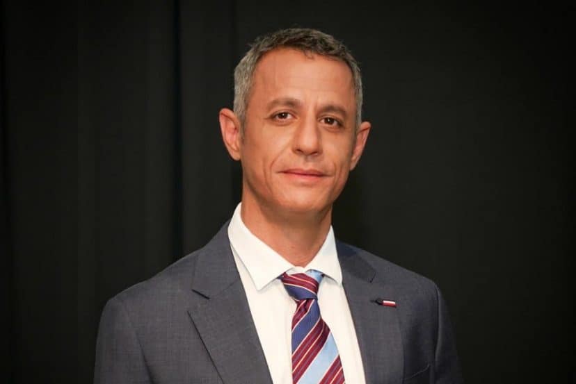אייל בהרי // מאיר דקל