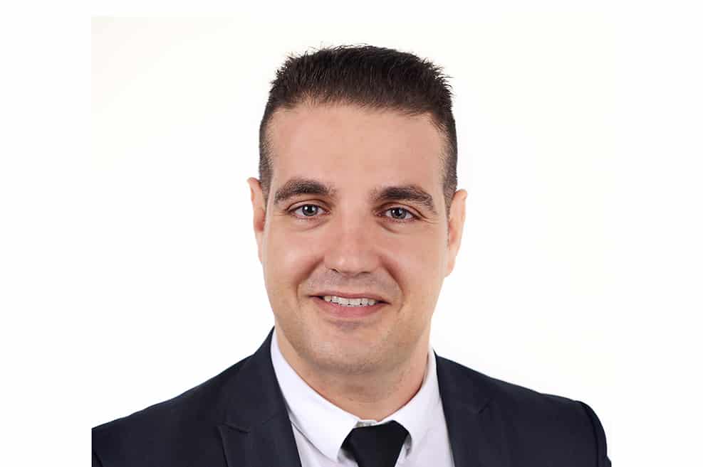 דניאל בכר // ארז שטיינר