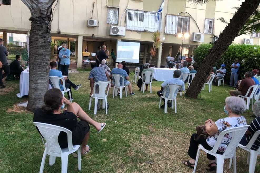 כנס דיירים // מטרופוליס