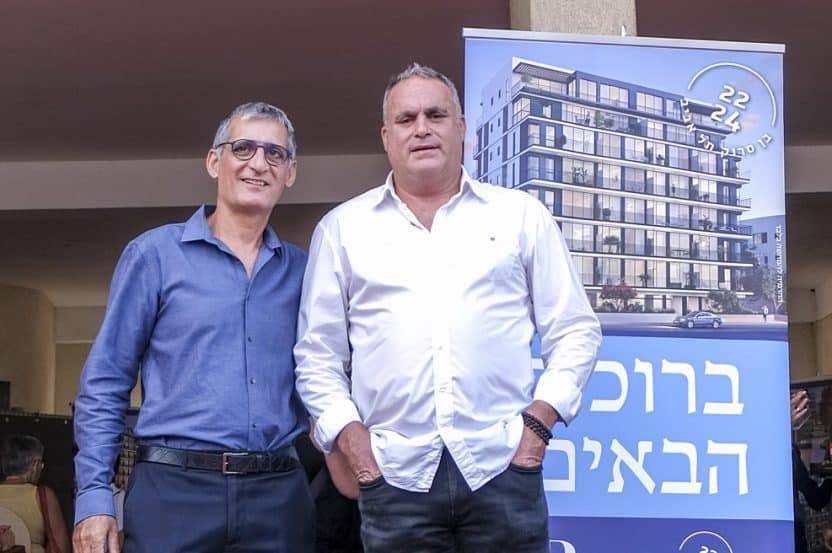 יובל רוזיו ועו"ד אבי ארד // צילום: אורן אלון