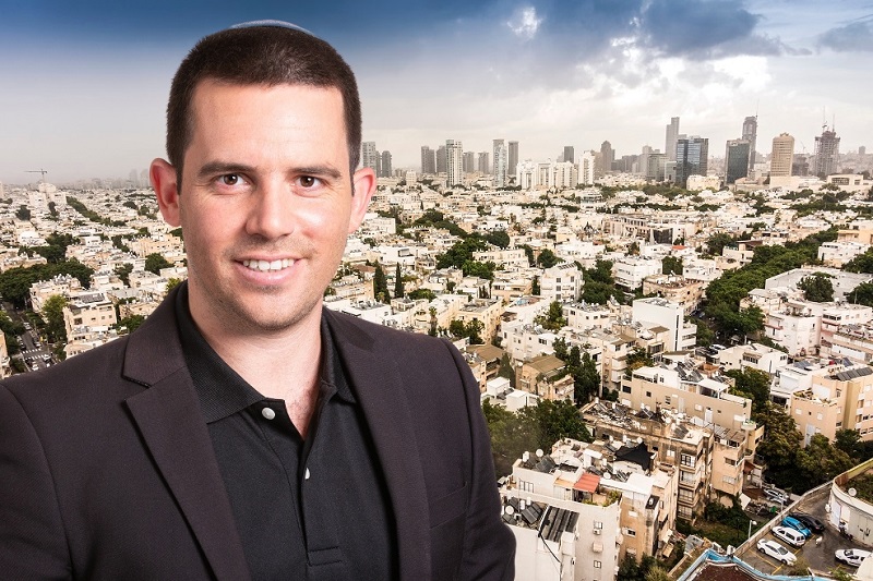 נעם סלע // צילום: רז רוגובסקי | Depositphotos