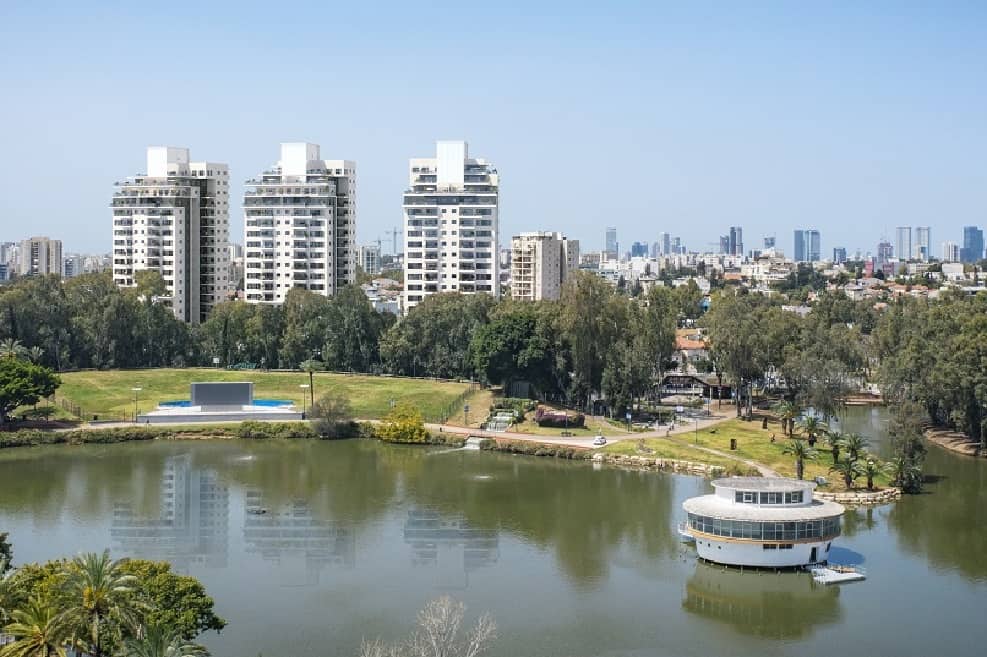 פרויקט THE LAKE ברמת גן של צמח המרמן וסרוגו // הדמיה: 3division
