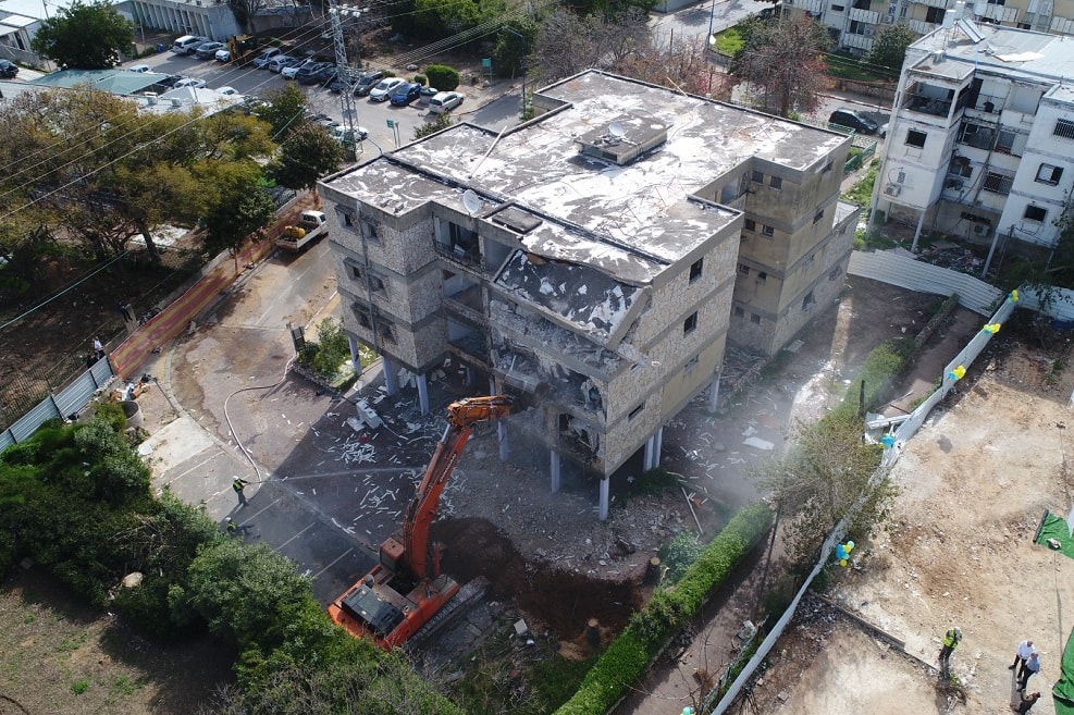 הריסה גרופית יבנה צפון // צילום: חכם רמי חכם