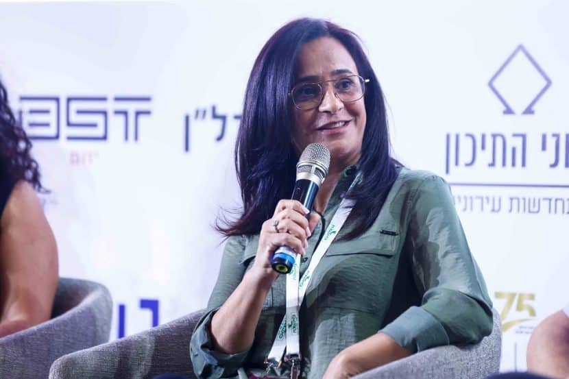 ליאת שוחט ראש עיריית אור יהודה // צילום: דרור סיתהכל כנס "מגדילים"