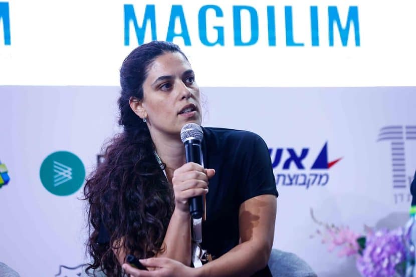 הילית שחר // צילום: דרור סיתהכל מכנס "מגדילים"