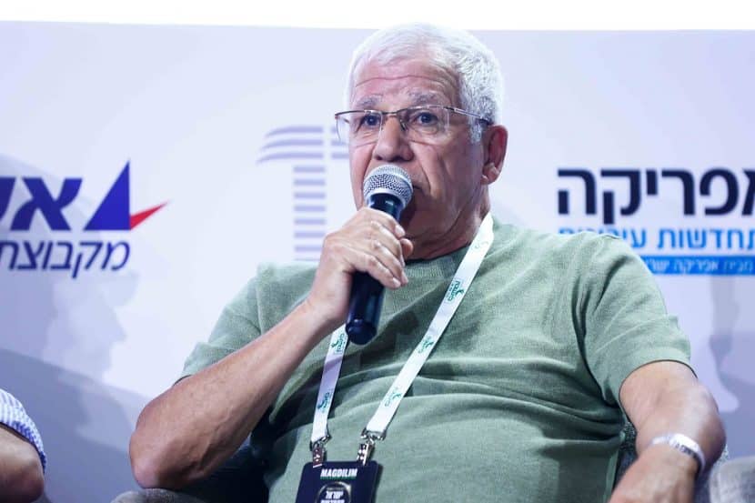 רוברט אלמליח // צילום: דרור סיתהכל "מכנס מגדילים"