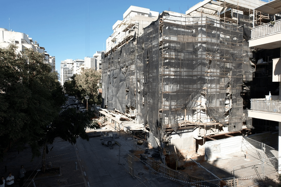 קריסת אדמה בהוד השרון // צילום: עיריית הוד השרון