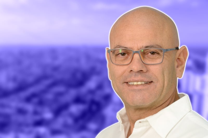 רפי אלמליח // לע"מ | Depositphotos