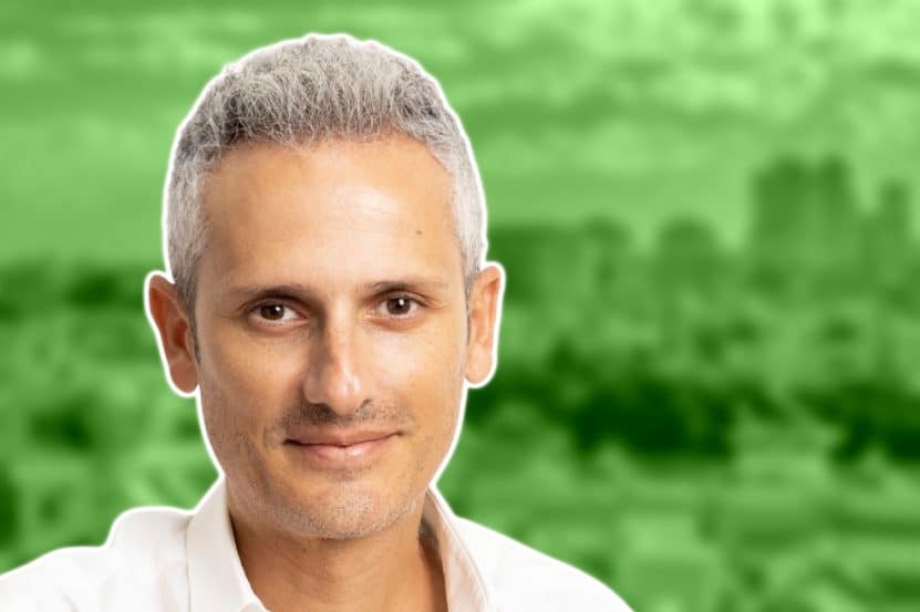 יוסי הררי // צילום: עמרי רוזנגרט | Depositphotos