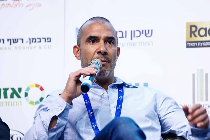 גיל גולדשטיין בכנס מגדילים // צילום: דרור סיתהכל