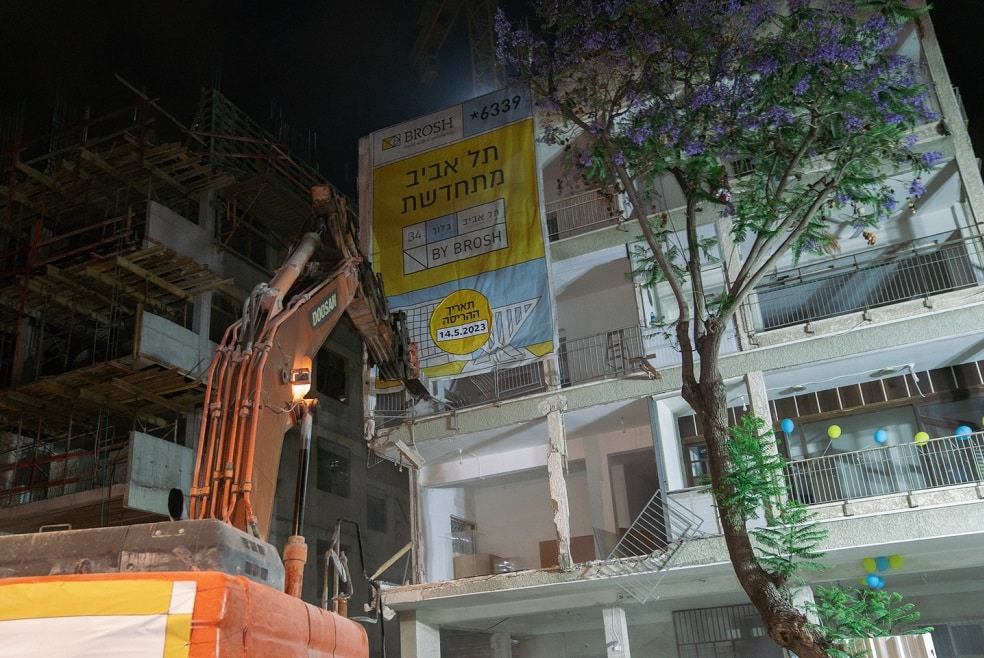 אירוע הריסה בלוך 34 תל אביב קבוצת ברוש // צילום: ינאי אלפסי