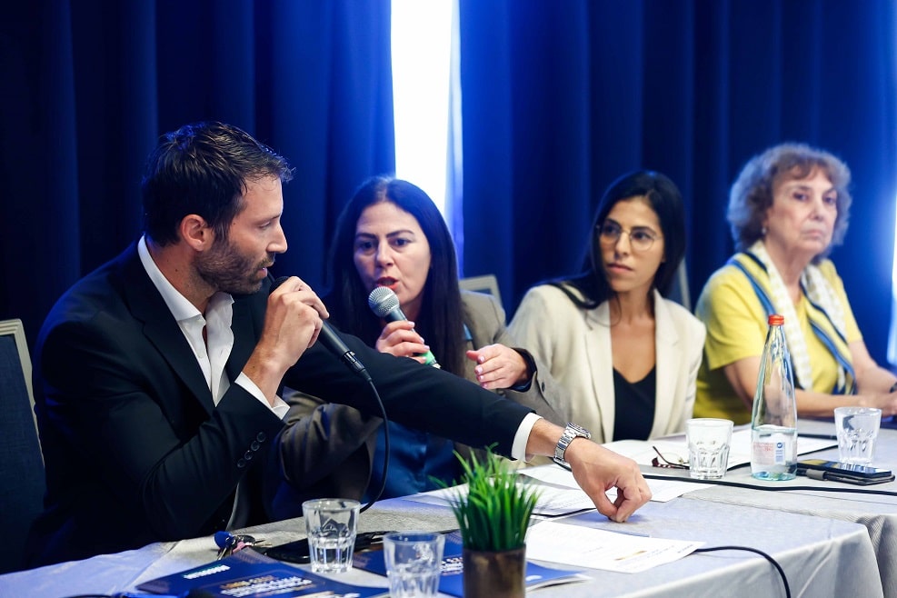 מתוך הוועדה המייעצת "מגדילים ראש" // צילום: דרור סיתהכל