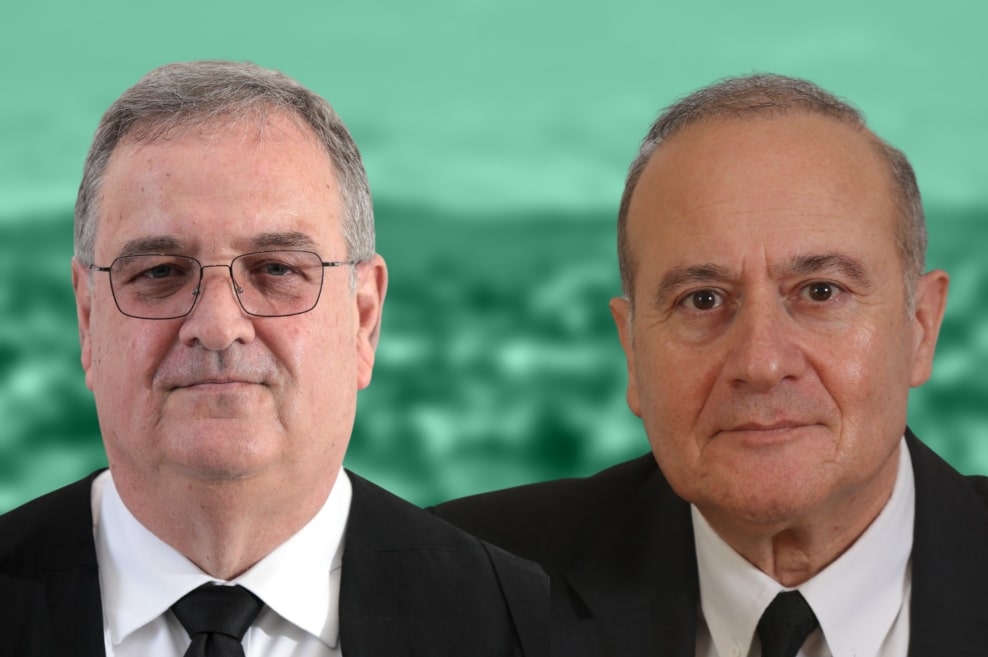 מימין: השופט יוסף אלרון והשופט יחיאל כשר // צילום: דוברות הרשות השופטת | Depositphotos