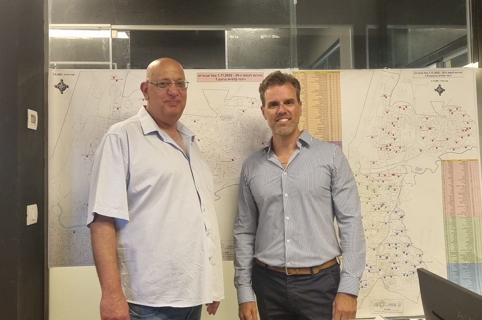 מימין: אייל גרין, מנכ"ל פארק עתידים תל אביב וזוהר צסקוב, מנהל ועדת הבחירות העירונית // יחצ