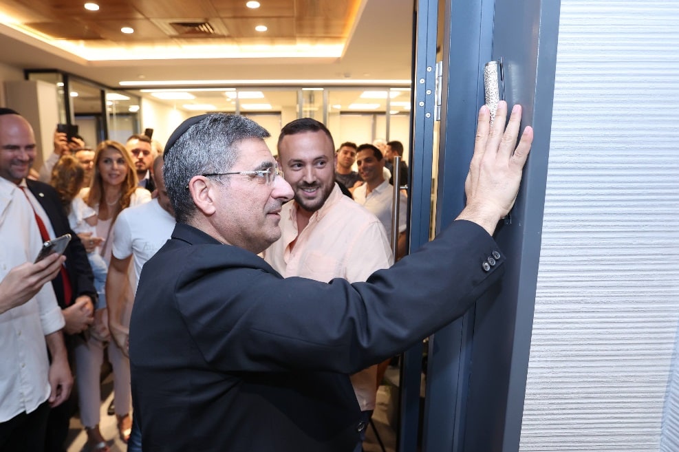 יח"צ