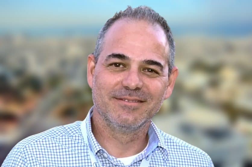 עירון בציר // צילום: איציק סינטוב | Depositphotos
