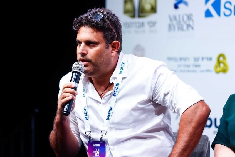 עו"ד רואי זרנצנסקי בכנס מגדילים // צילום: דרור סיתהכל