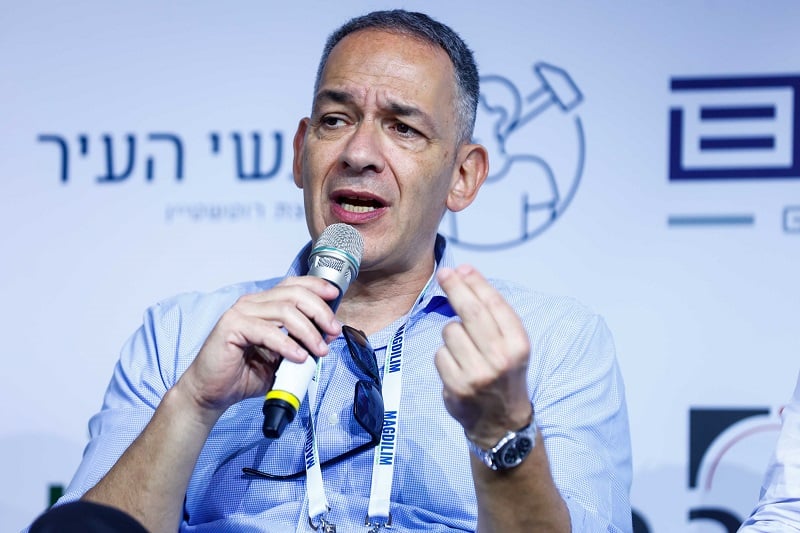 רון אבידן בכנס מגדילים // צילום: דרור סיתהכל