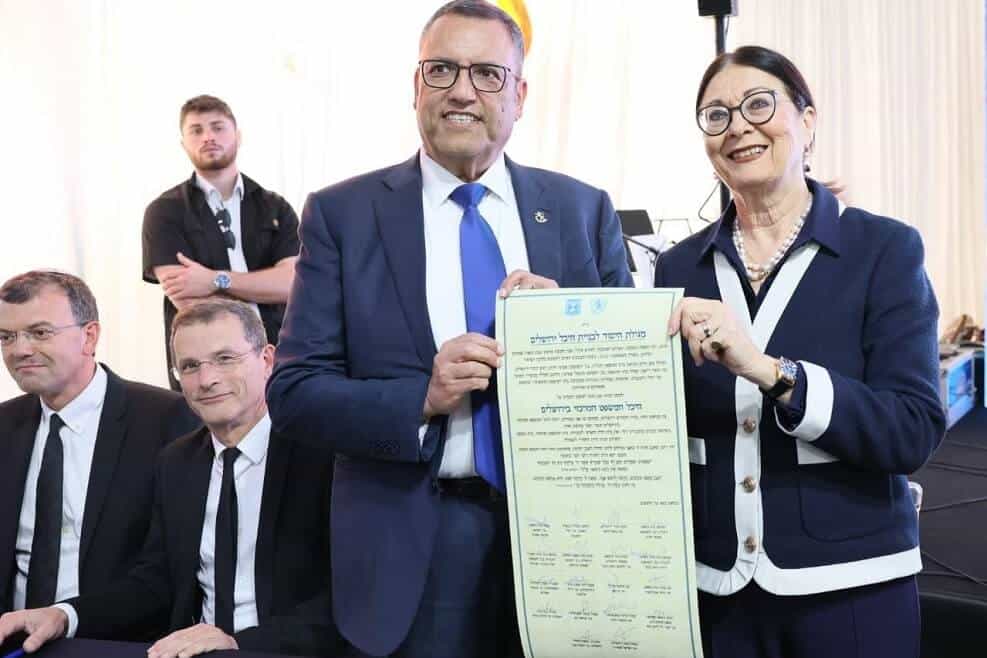 אסתר חיות ומשה ליאון // צילום: ארנון בסואני