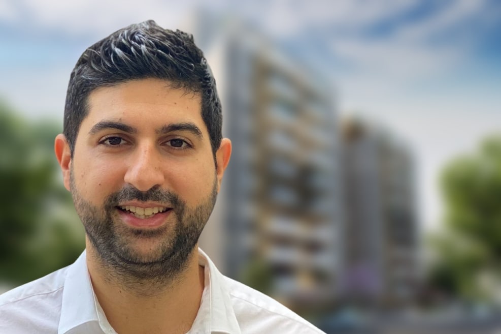 רון מנשרוב // צילום: נטע שני | פרויקט קטה גרופ ברחוב צה"ל בפתח תקווה // הדמיה: סטודיו הקוביה
