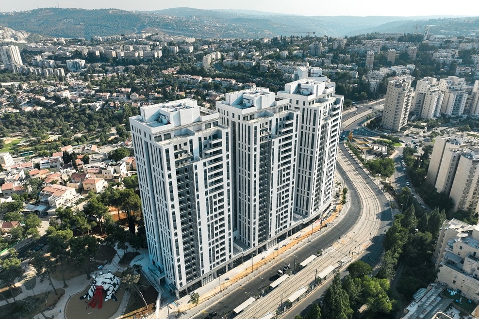מתחם מגורים להשכרה של חברת אשטרום בקריית היובל // צילום: ליאור פתאל