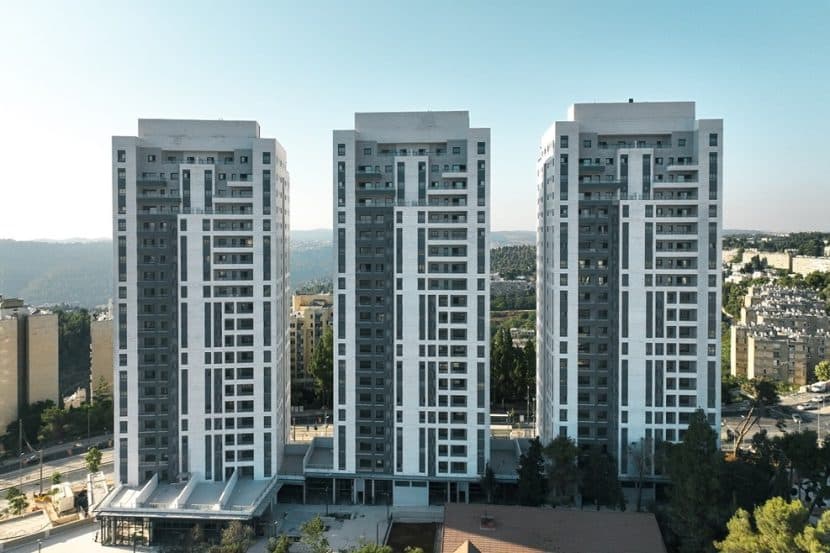 מתחם מגורים להשכרה של חברת אשטרום בקריית היובל // צילום: ליאור פתאל