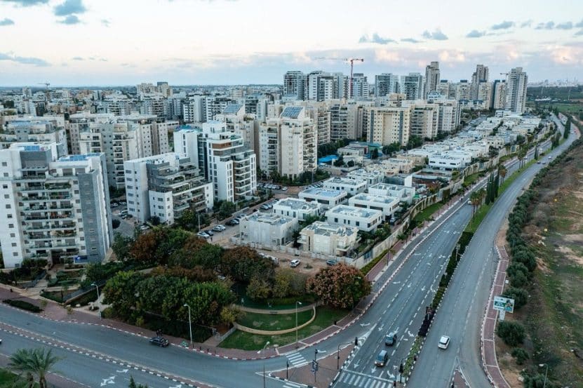 רחובות // צילום: רון אוריאל