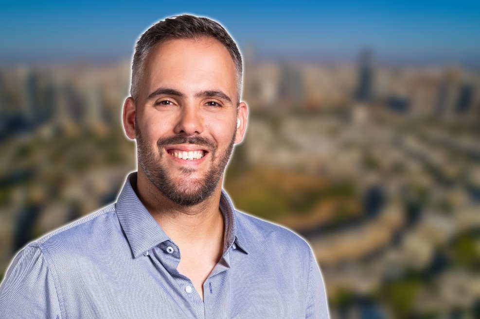 עו"ד עדי שרעבי // צילום: רז רוגבסקי | Depositphotos