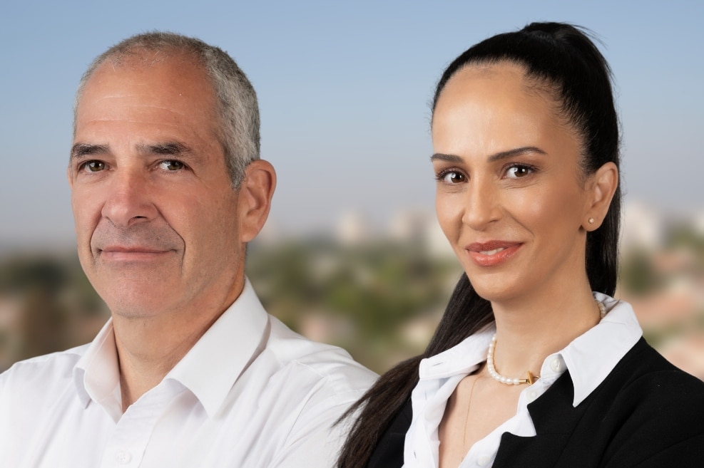 מימין: עו"ד הילה לביא יתים ועו"ד שמואל שוב // צילום: itamar photo