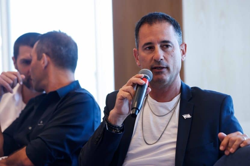אסף כהנר בכנס הטובים ביותר של אתר מגדילים // צילום: דרור סיתהכל