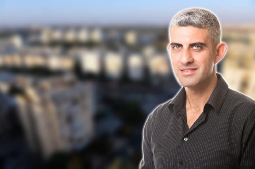 איתי סמדר // צילום: רותם שביט | Depositphotos