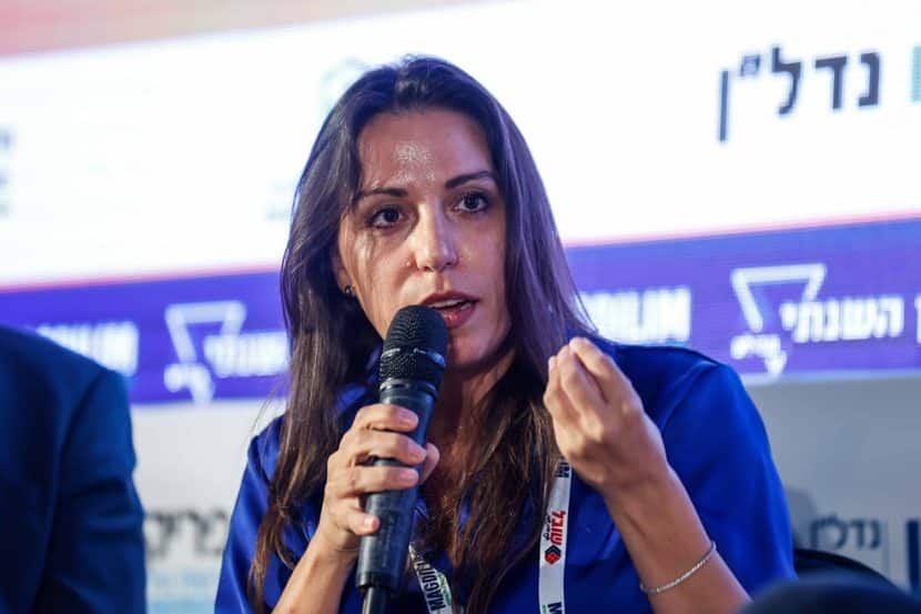 רונית אשד לוי בכנס הנדל"ן השנתי של אתר מגדילים // צילום: דרור סיתהכל