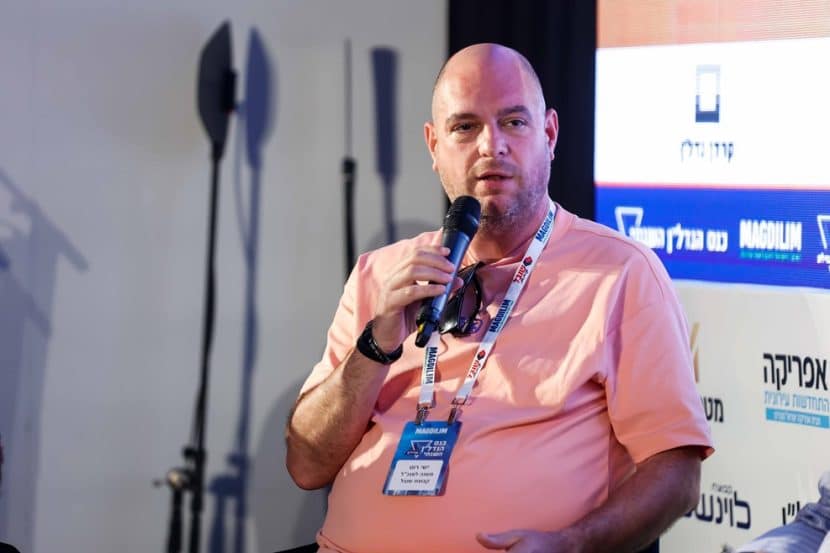 ישי רוט בכנס הנדל"ן השנתי של אתר מגדילים // צילום: דרור סיתהכל